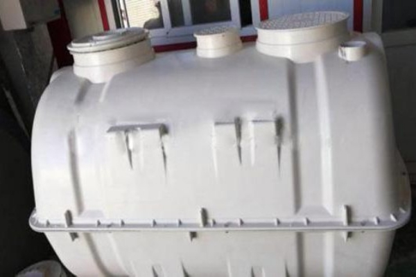 玻璃鋼化糞池生產(chǎn)廠家哪家好可靠嗎 玻璃鋼化糞池生產(chǎn)廠家哪家好可靠嗎